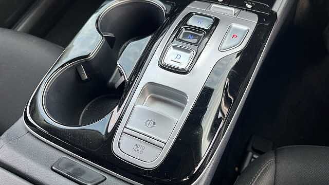 Hyundai TUCSON TUCSON Hybrid HEV PREM 230PS A/T 22