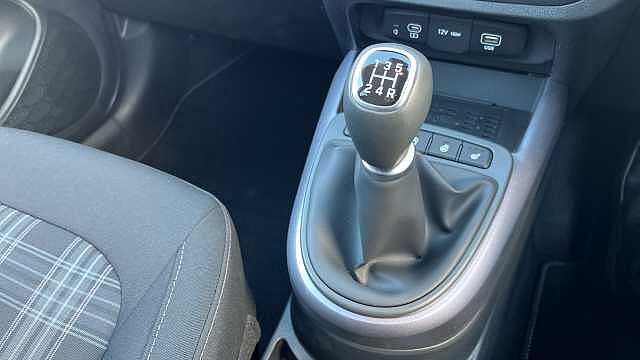 Hyundai I10 I10 1.0 [63] Premium 5dr [Nav] Hatchback Arora Grey