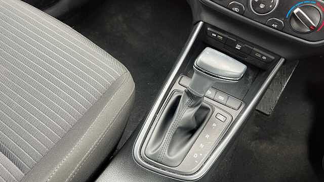 Hyundai I20 1.0 T-GDi MHEV SE Connect DCT SLEEK SILVER