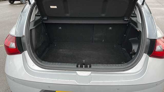 Hyundai I20 1.0 T-GDi MHEV SE Connect DCT SLEEK SILVER