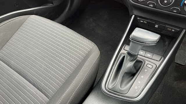 Hyundai I20 1.0 T-GDi MHEV SE Connect DCT SLEEK SILVER