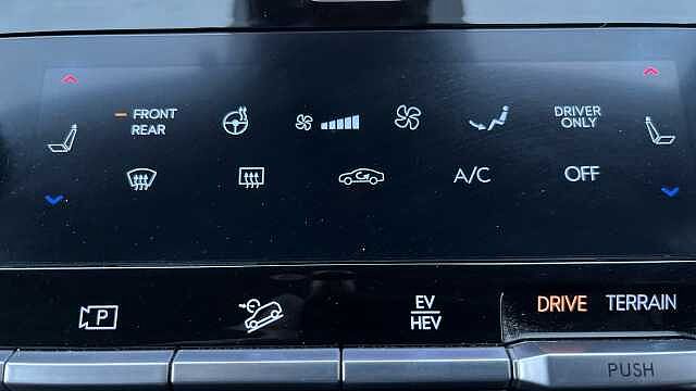 Hyundai SANTA FE 1.6 TGDi Plug-in Hybrid Ultimate 5dr 4WD Auto