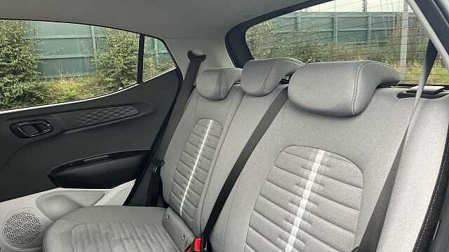 Hyundai i10 i10 1.0 67ps  Petrol Auto