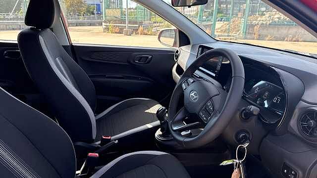 Hyundai i10 1.0 [63] Advance 5dr Auto [Nav]