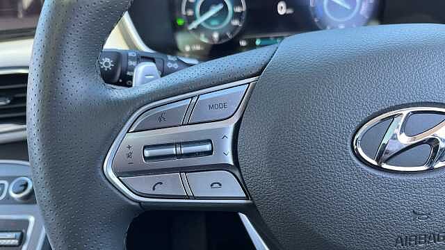 Hyundai SANTA FE 1.6 TGDi Hybrid Ultimate = LUX 5dr 4WD Auto