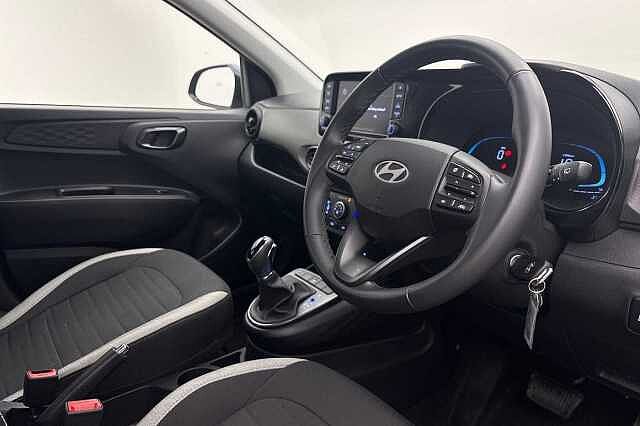 Hyundai i10 i10 Advance Hatchback Auto