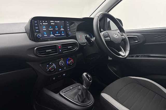 Hyundai i10 i10 Advance Hatchback Auto