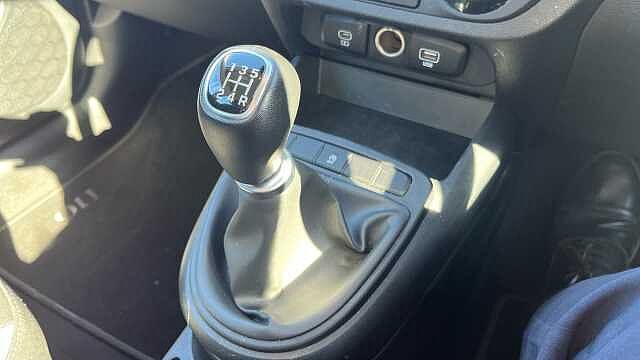 Hyundai i10 1.0 Advance 5dr