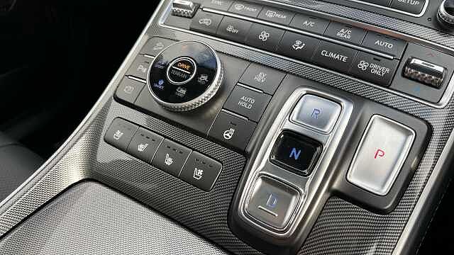 Hyundai SANTA FE 1.6 TGDi Plug-in Hybrid Ultimate 5dr 4WD Auto